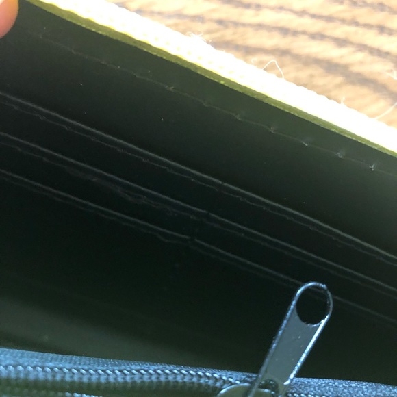 ๐บ๐ธ๐ผ Quilted Cotton Floral Wristlet ๐ผ๐ธ๐บ - Picture 8 of 9